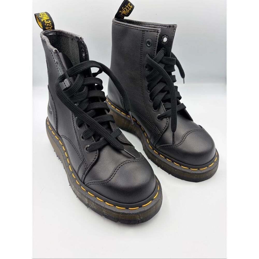 Rare Vintage Dr. Martens 2A73 Made In England Black Cap Toe 8 Eye Boots US 6M/8W